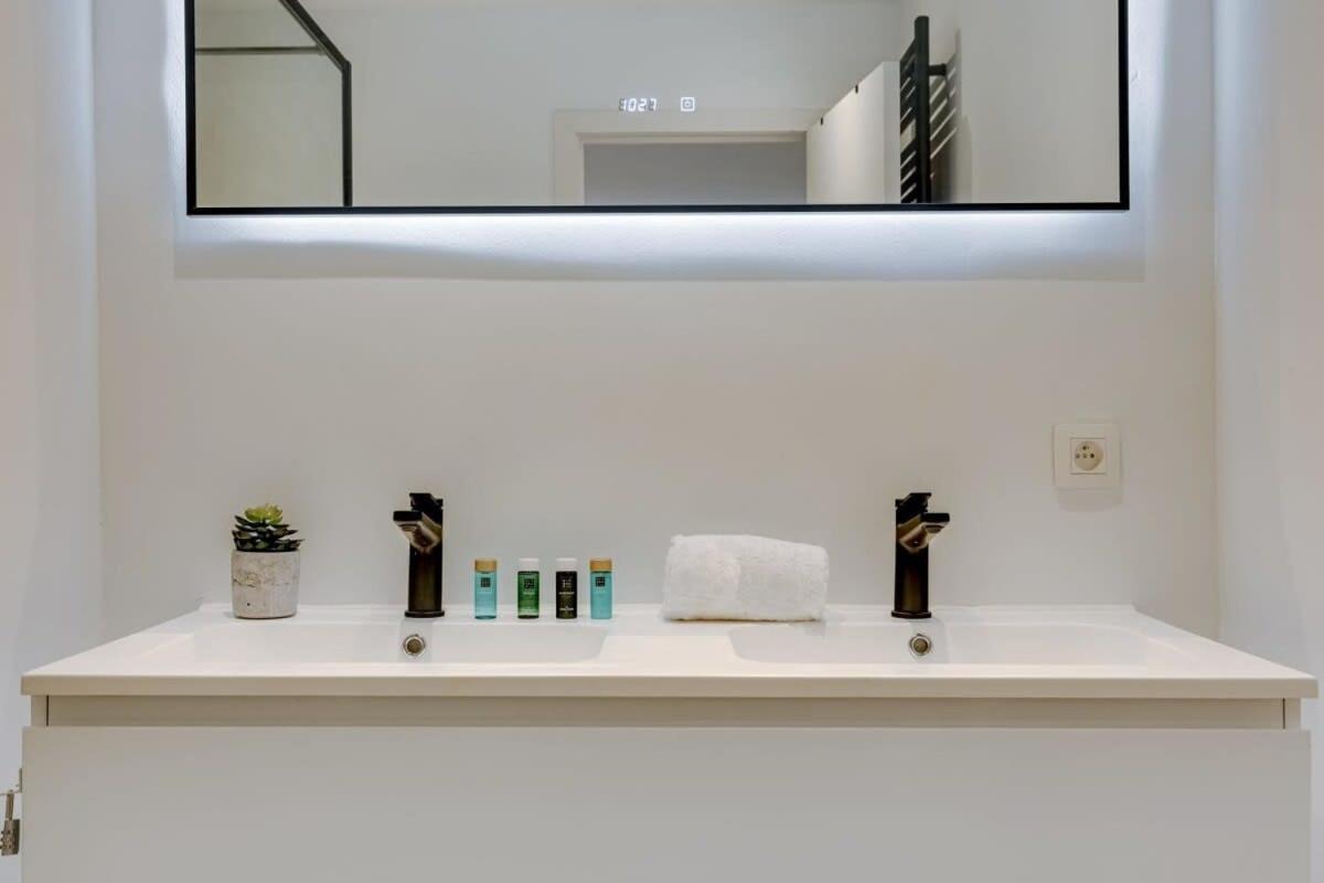 אנטוורפן Stylish Apartment With Terrace And Balcony מראה חיצוני תמונה
